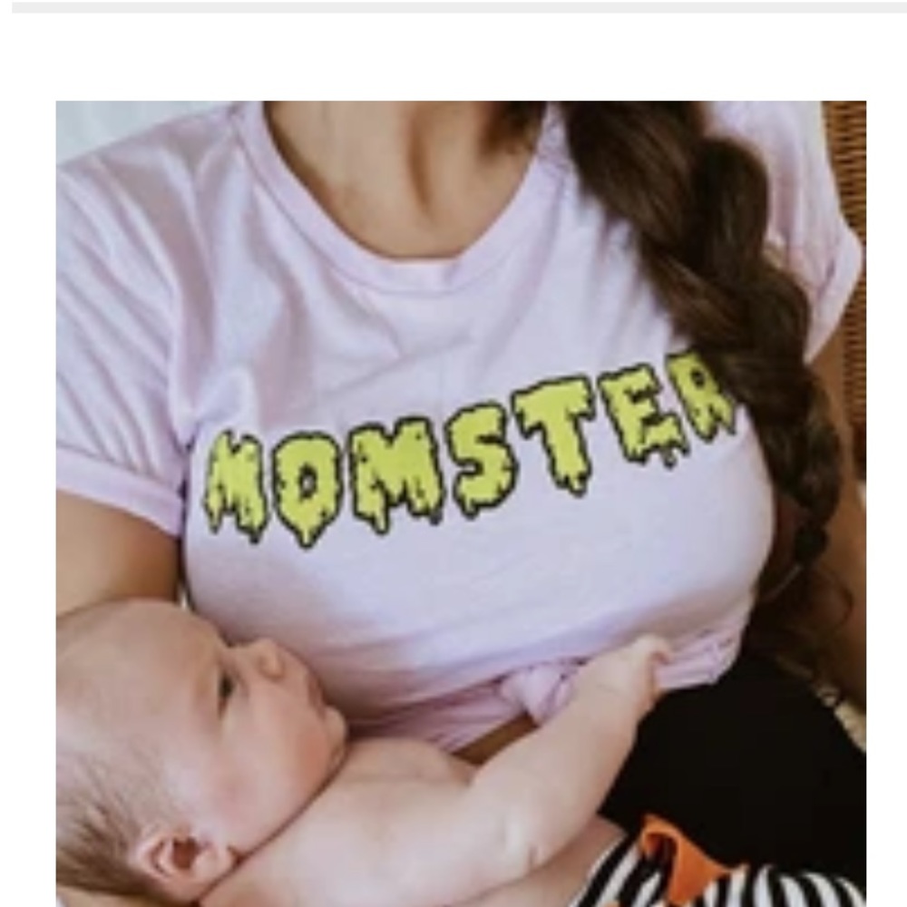 MOMSTER TEE